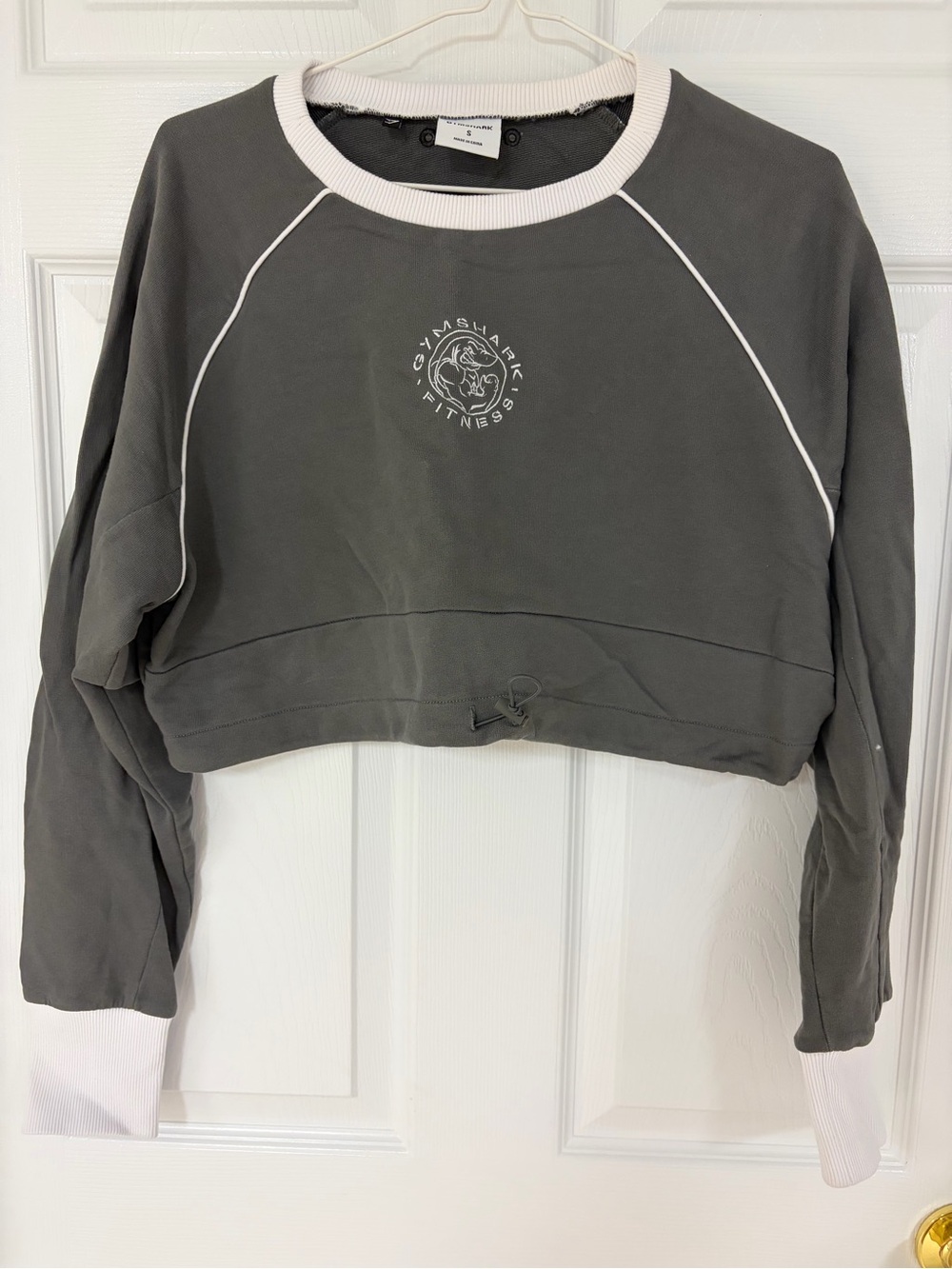 Gymshark Legacy Cropped Crewneck Sweatshirt - Charcoal with White Trim